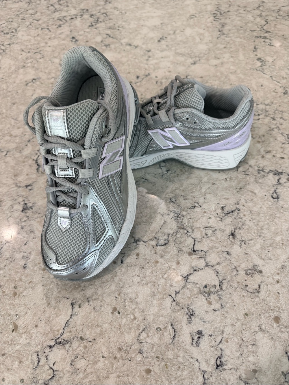NEW - Size 5.5M/7W - New Balance 1906R Silver Metallic Violet Shoes - GC1906CX